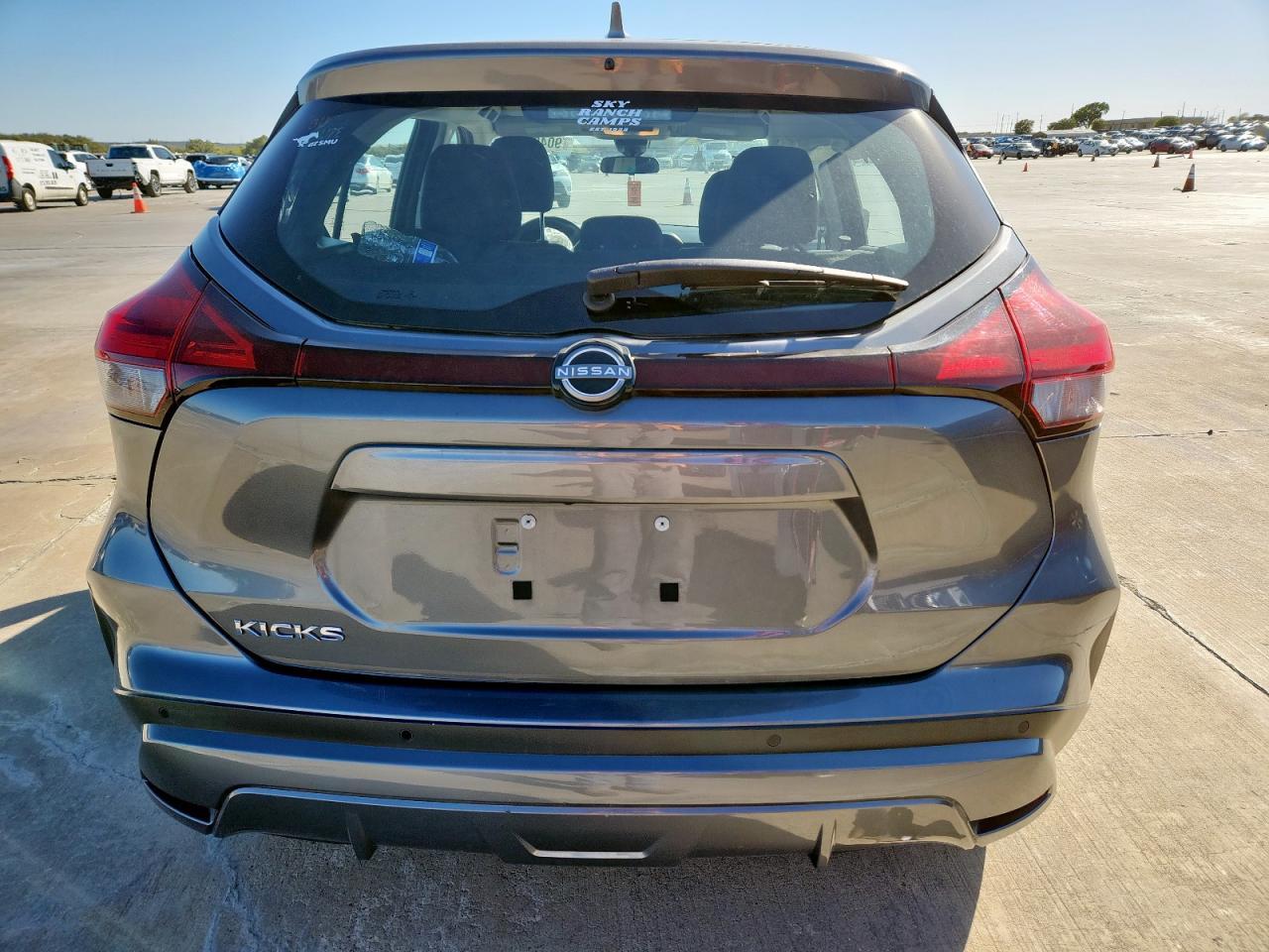 2022 NISSAN KICKS