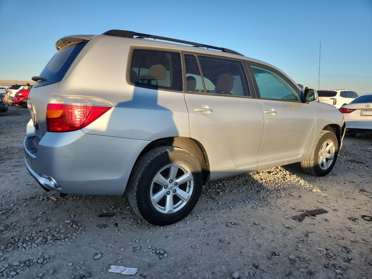2010 TOYOTA HIGHLANDER