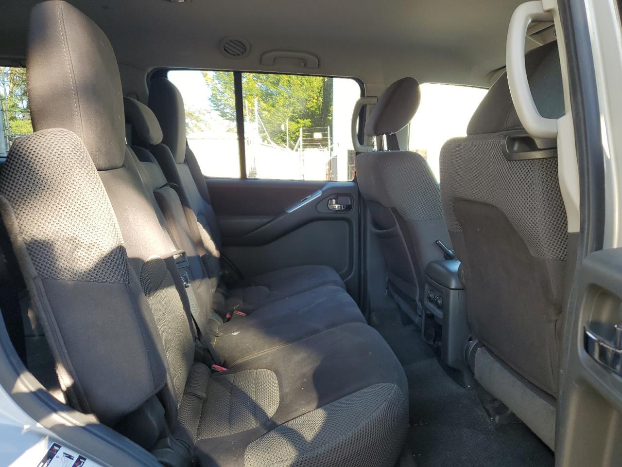 2012 NISSAN PATHFINDER