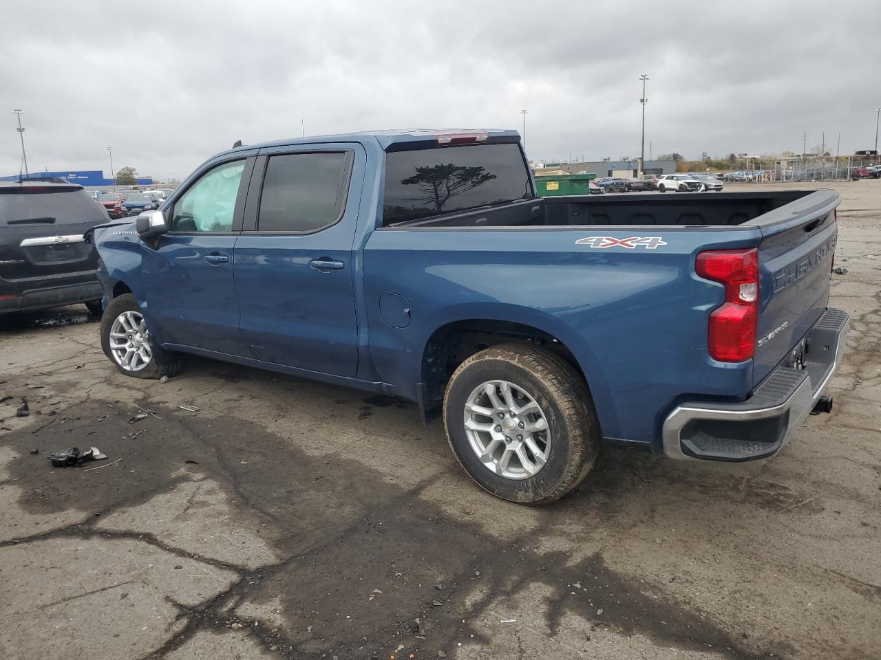 2024 CHEVROLET Silverado