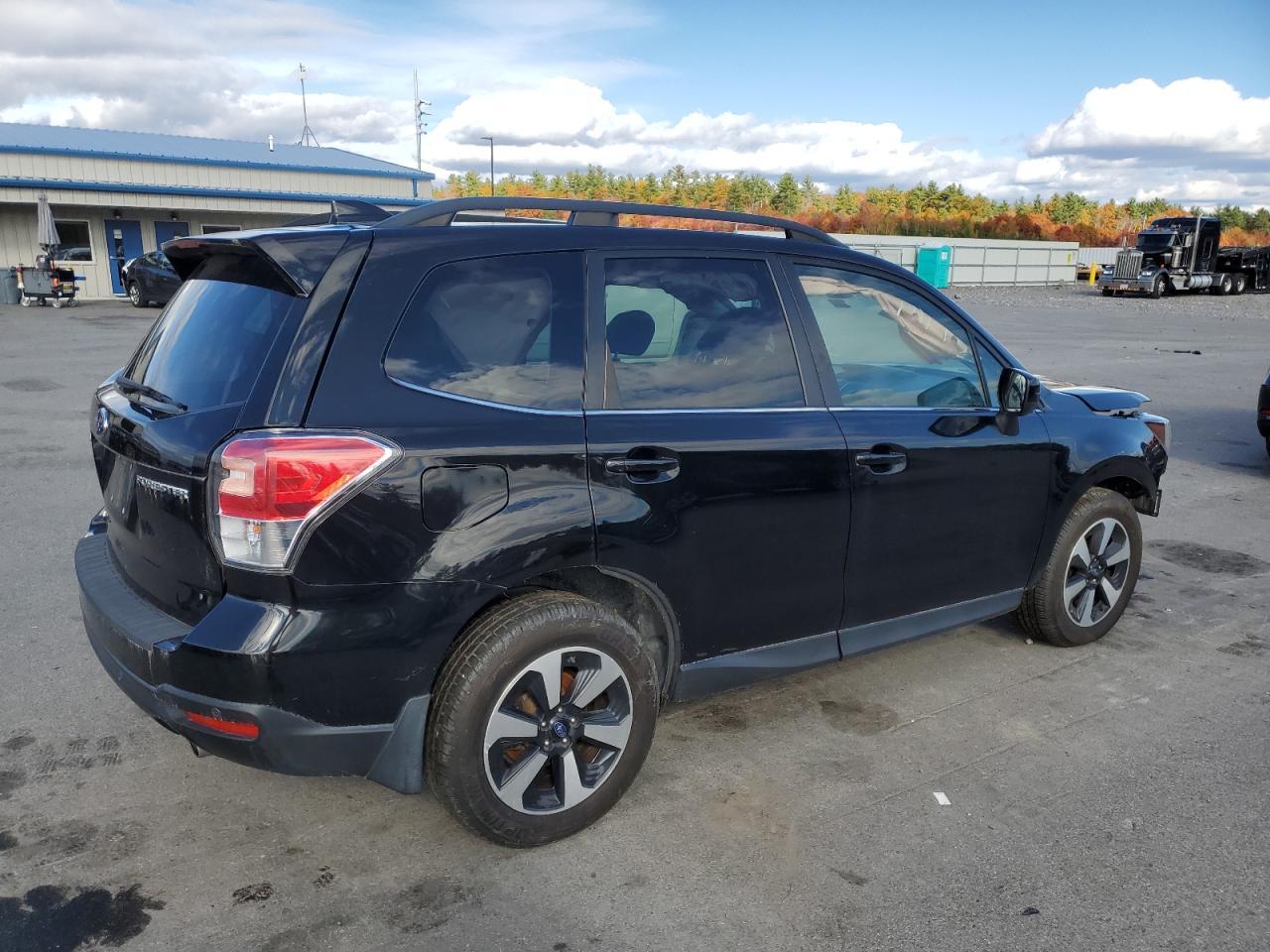 2018 SUBARU FORESTER