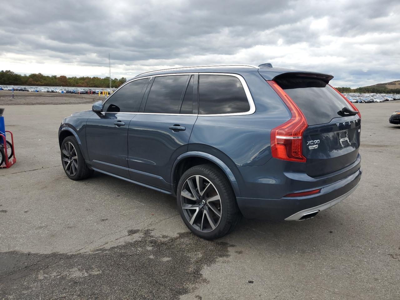 2021 VOLVO XC90