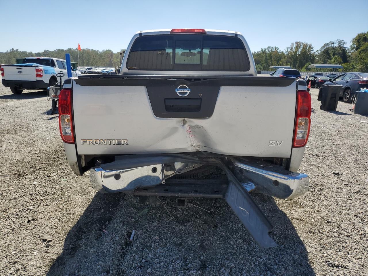 2015 NISSAN Frontier