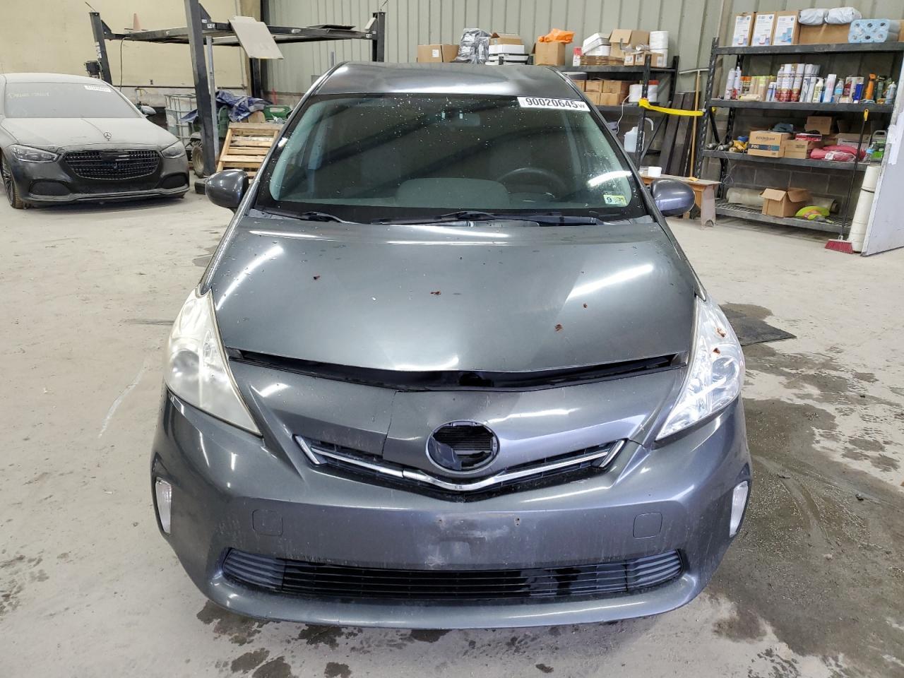 2012 TOYOTA PRIUS V
