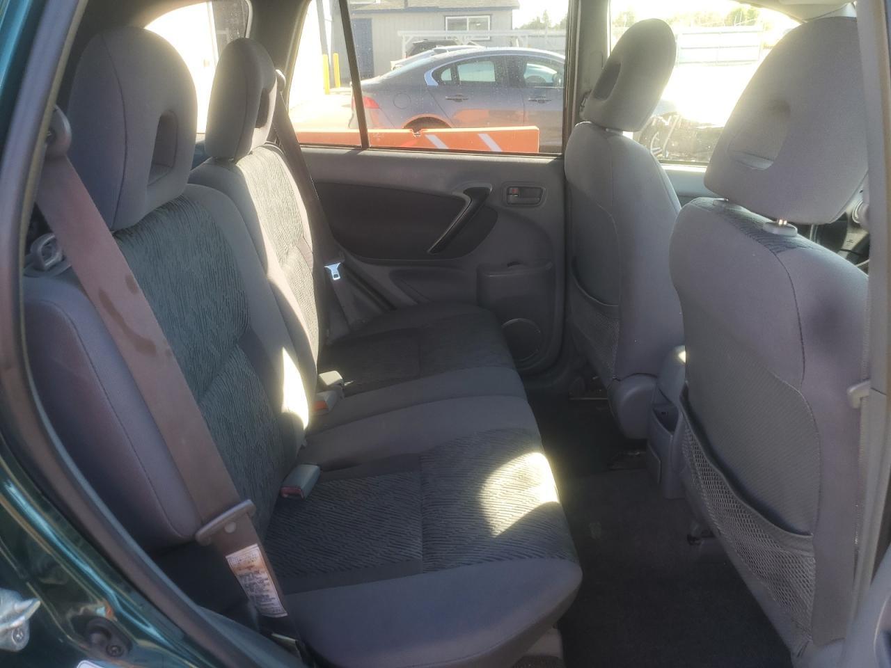 2002 TOYOTA RAV4