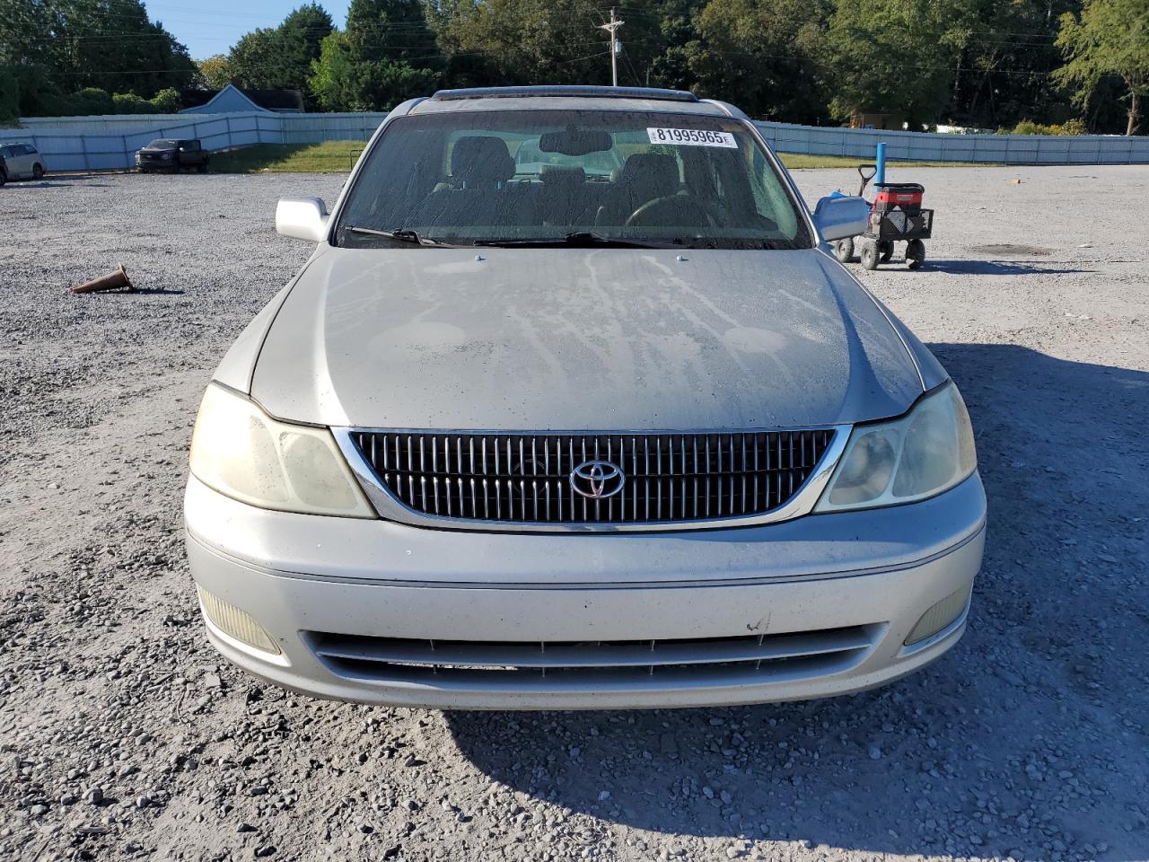 2001 TOYOTA Avalon