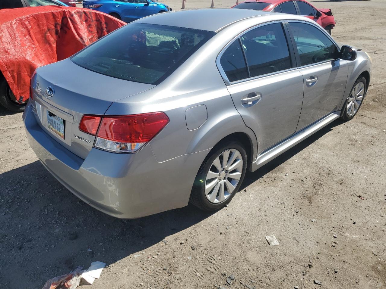 2010 SUBARU Legacy