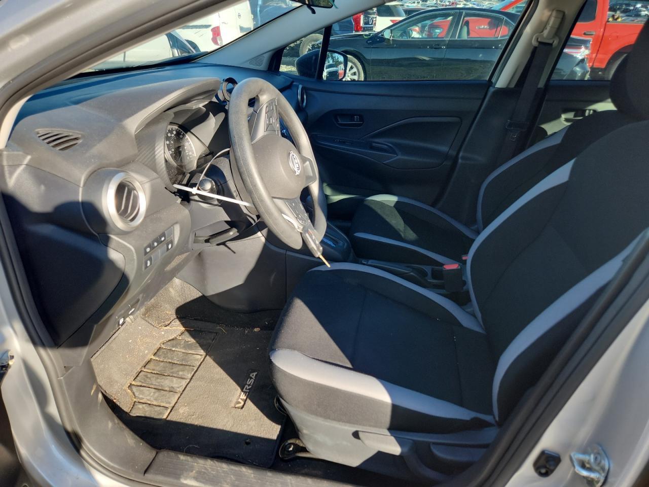 2025 NISSAN VERSA
