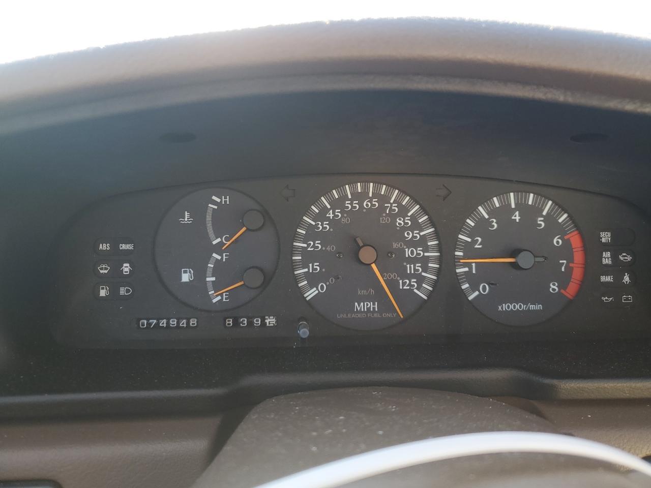 1993 NISSAN Maxima