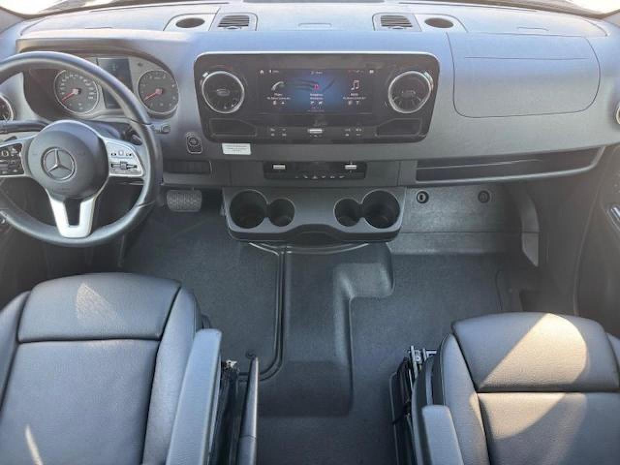 2022 MERCEDES-BENZ Sprinter