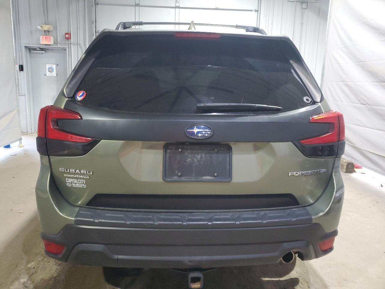 2021 SUBARU FORESTER