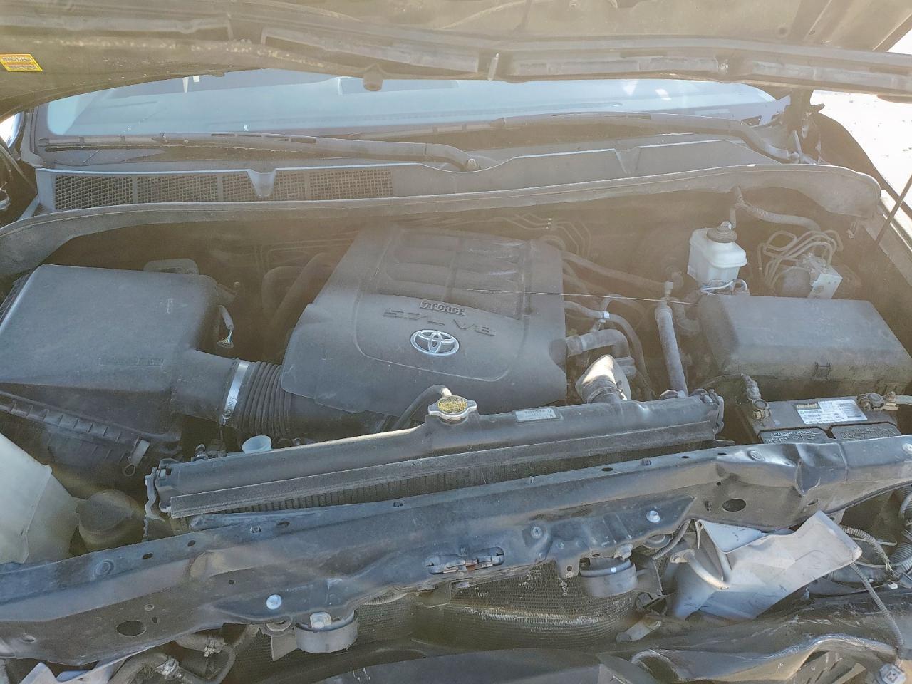 2011 TOYOTA TUNDRA