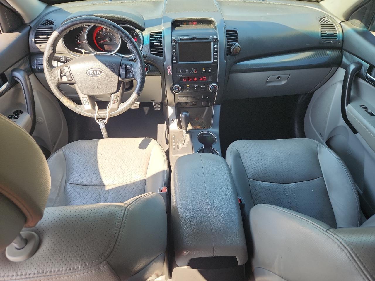 2011 KIA SORENTO