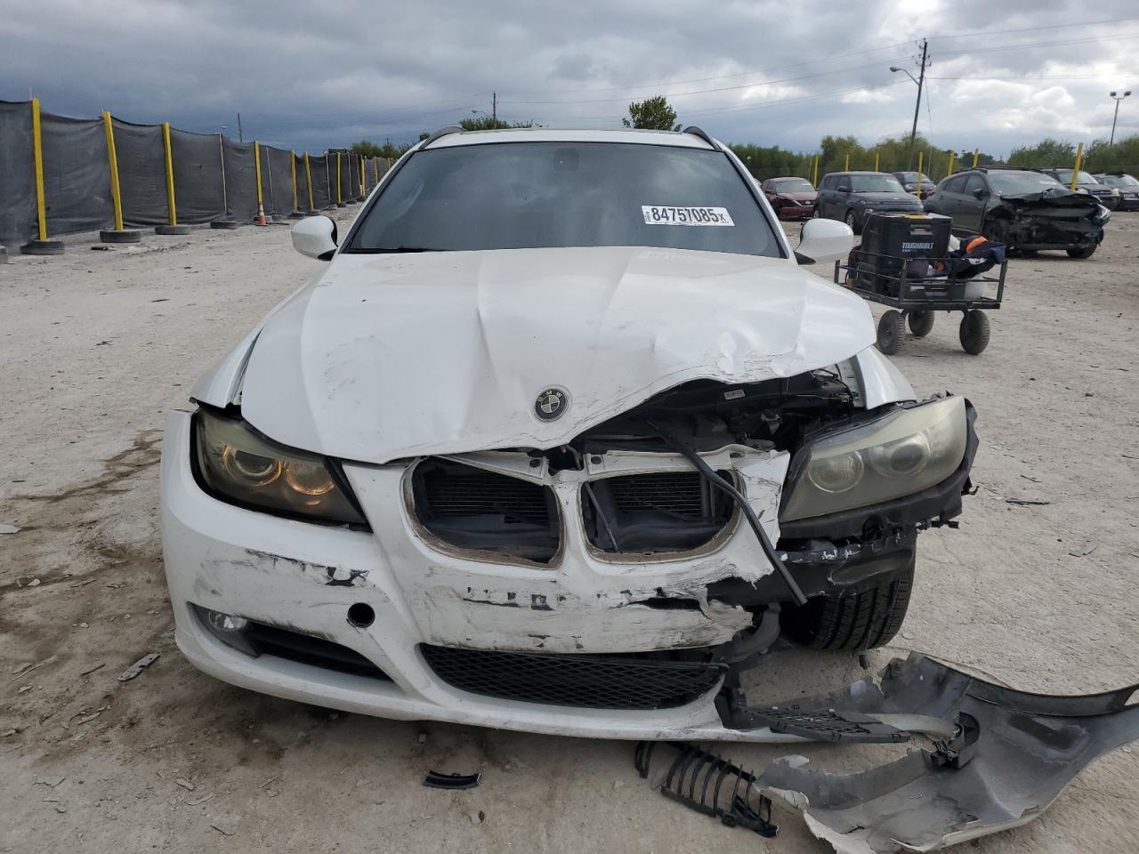 2011 BMW 3 SERIES