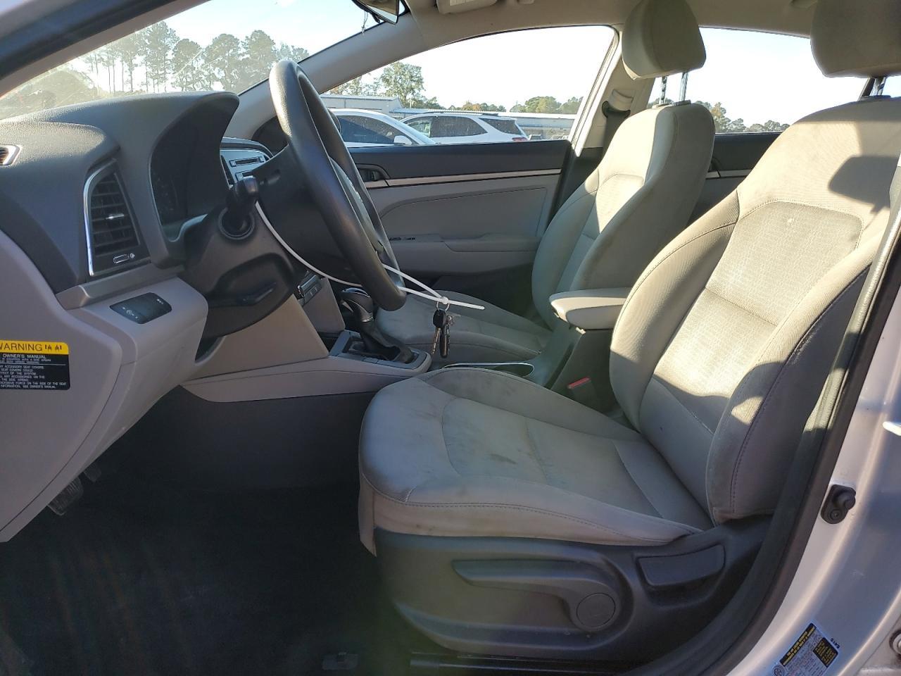2017 HYUNDAI ELANTRA