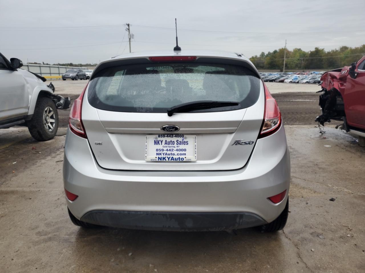 2016 FORD Fiesta