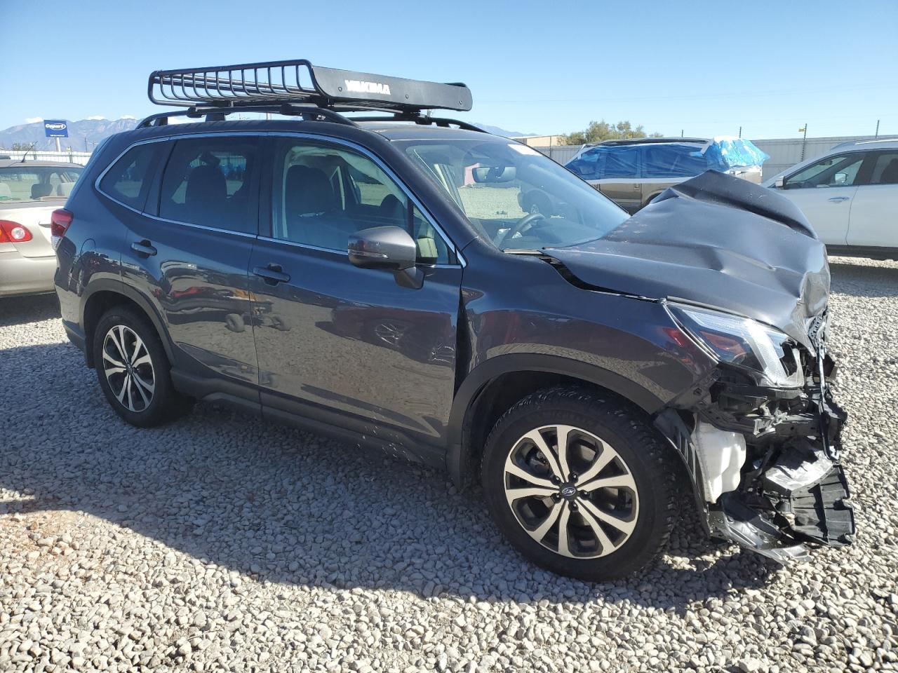 2023 SUBARU FORESTER