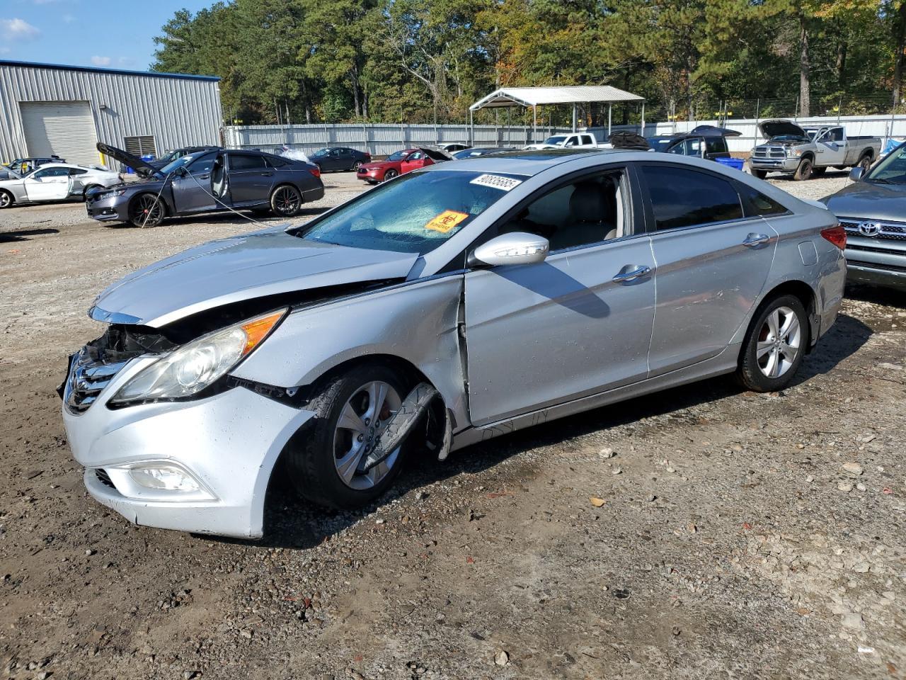 2011 HYUNDAI SONATA
