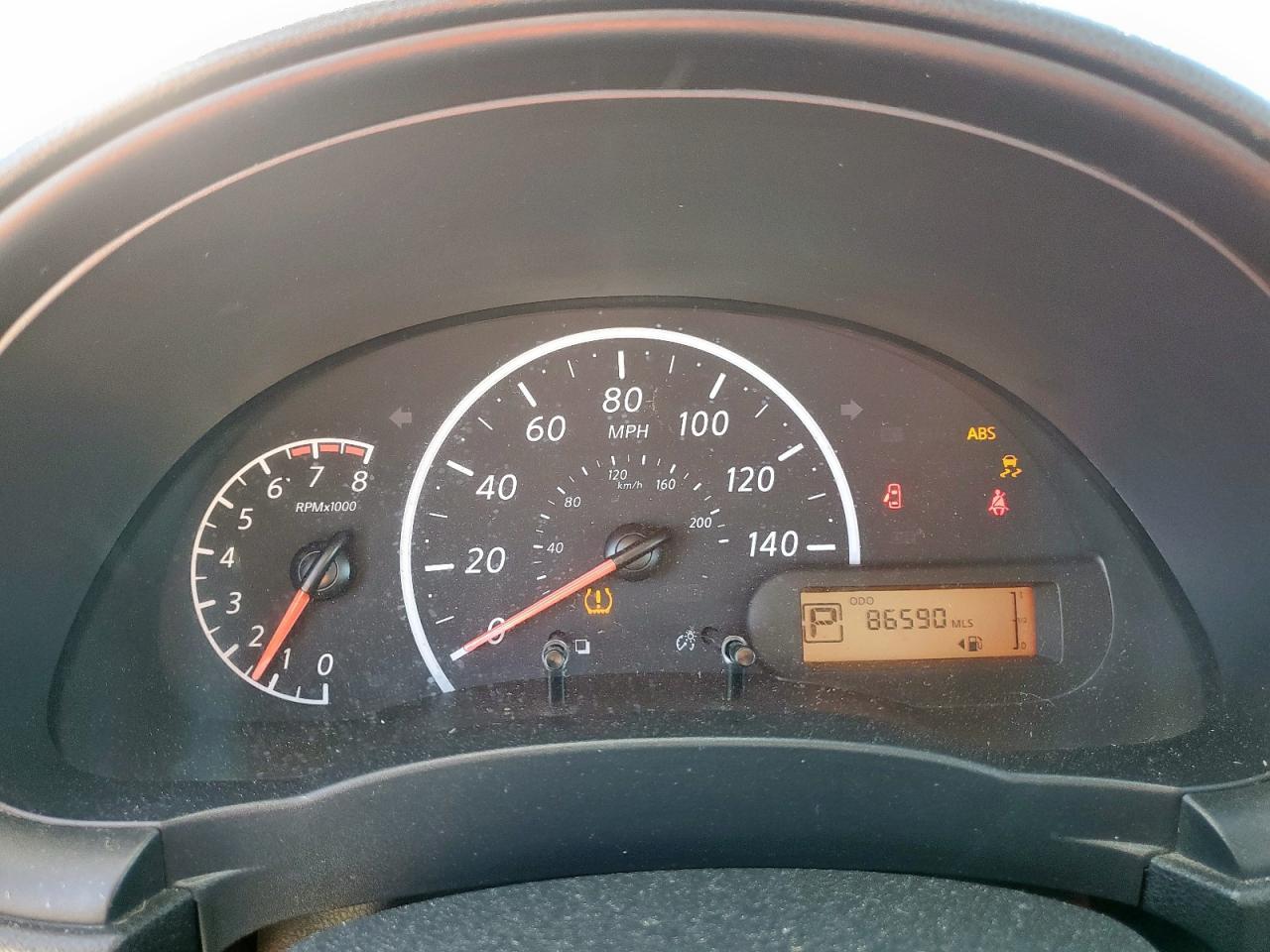 2016 NISSAN VERSA