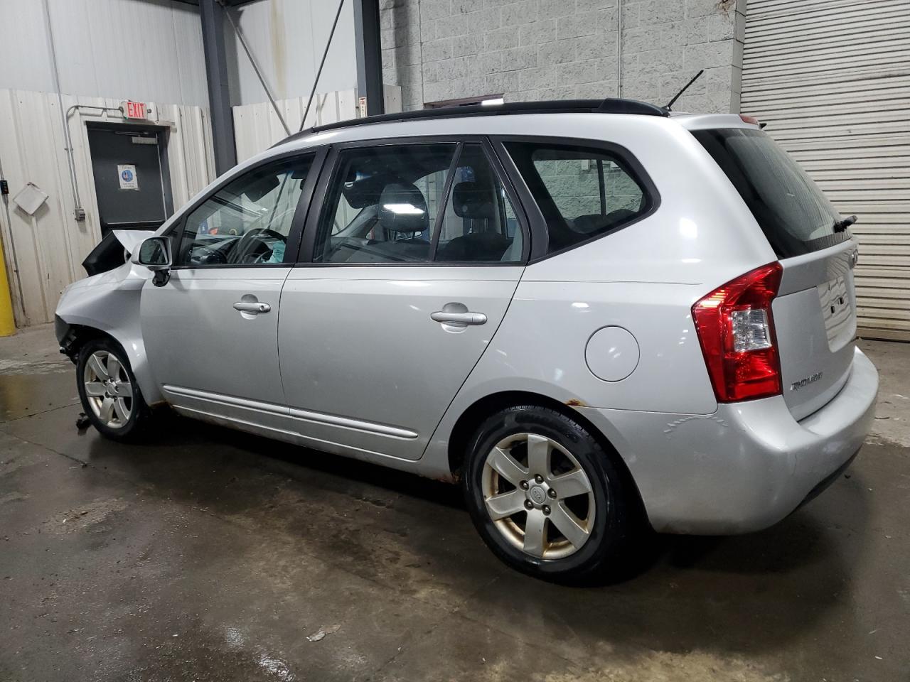 2008 KIA RONDO