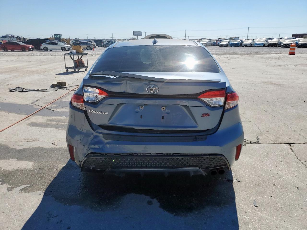 2021 TOYOTA COROLLA