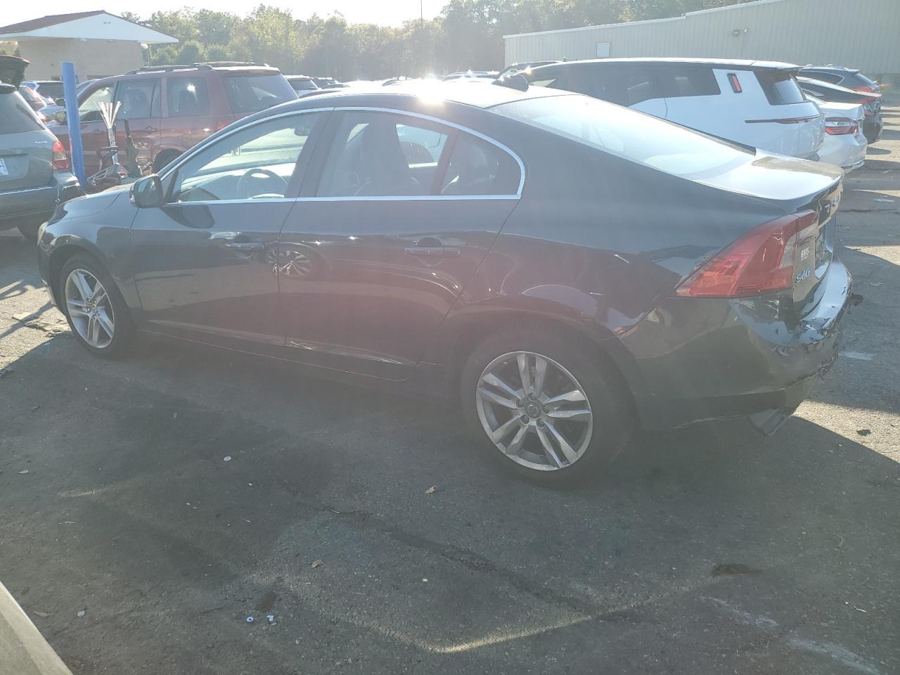 2014 VOLVO S60