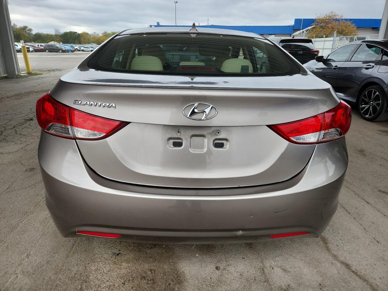 2011 HYUNDAI ELANTRA