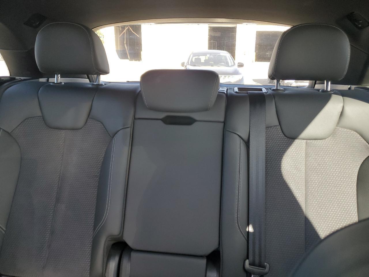 2022 AUDI SQ5