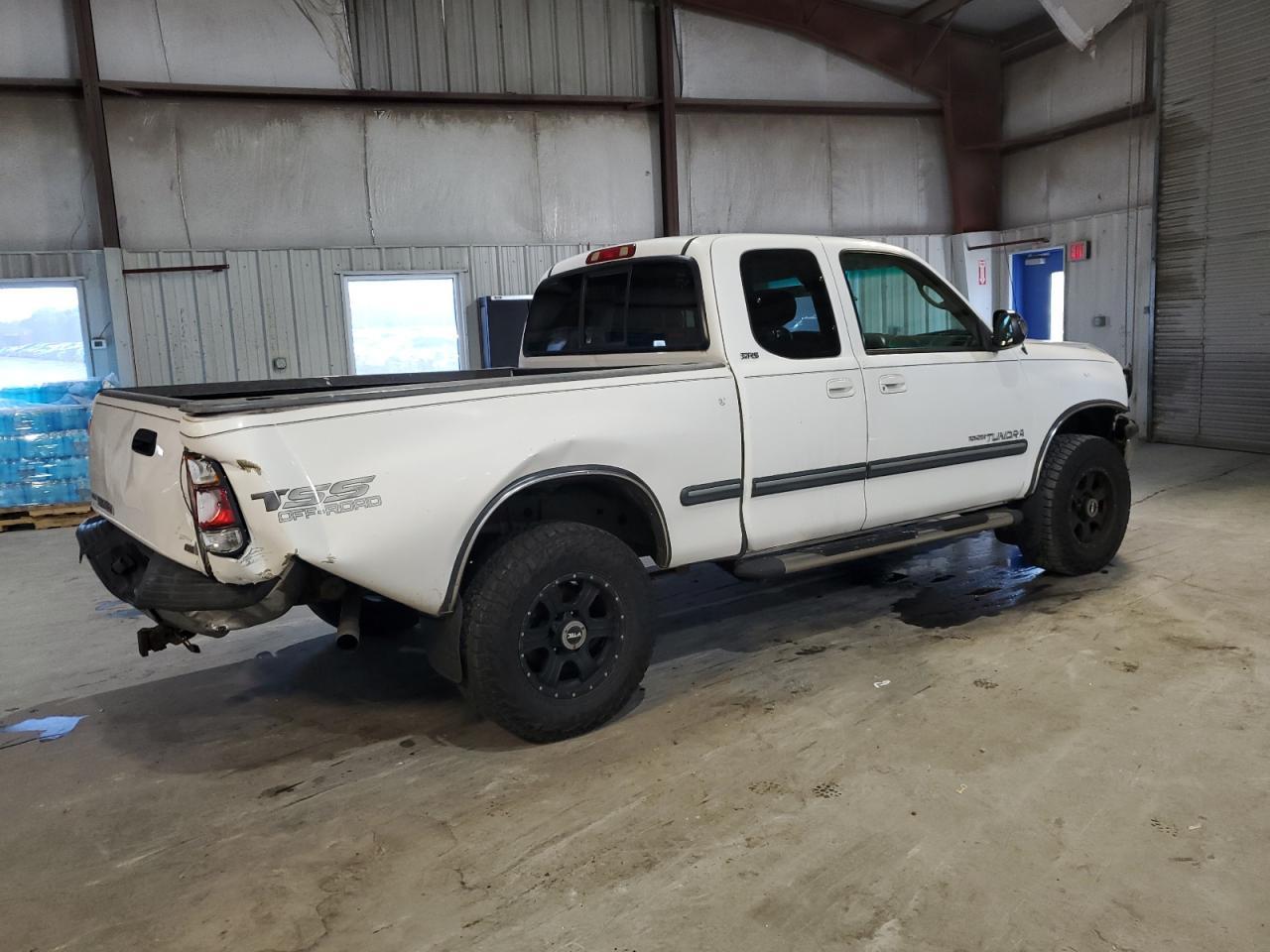 2002 TOYOTA TUNDRA
