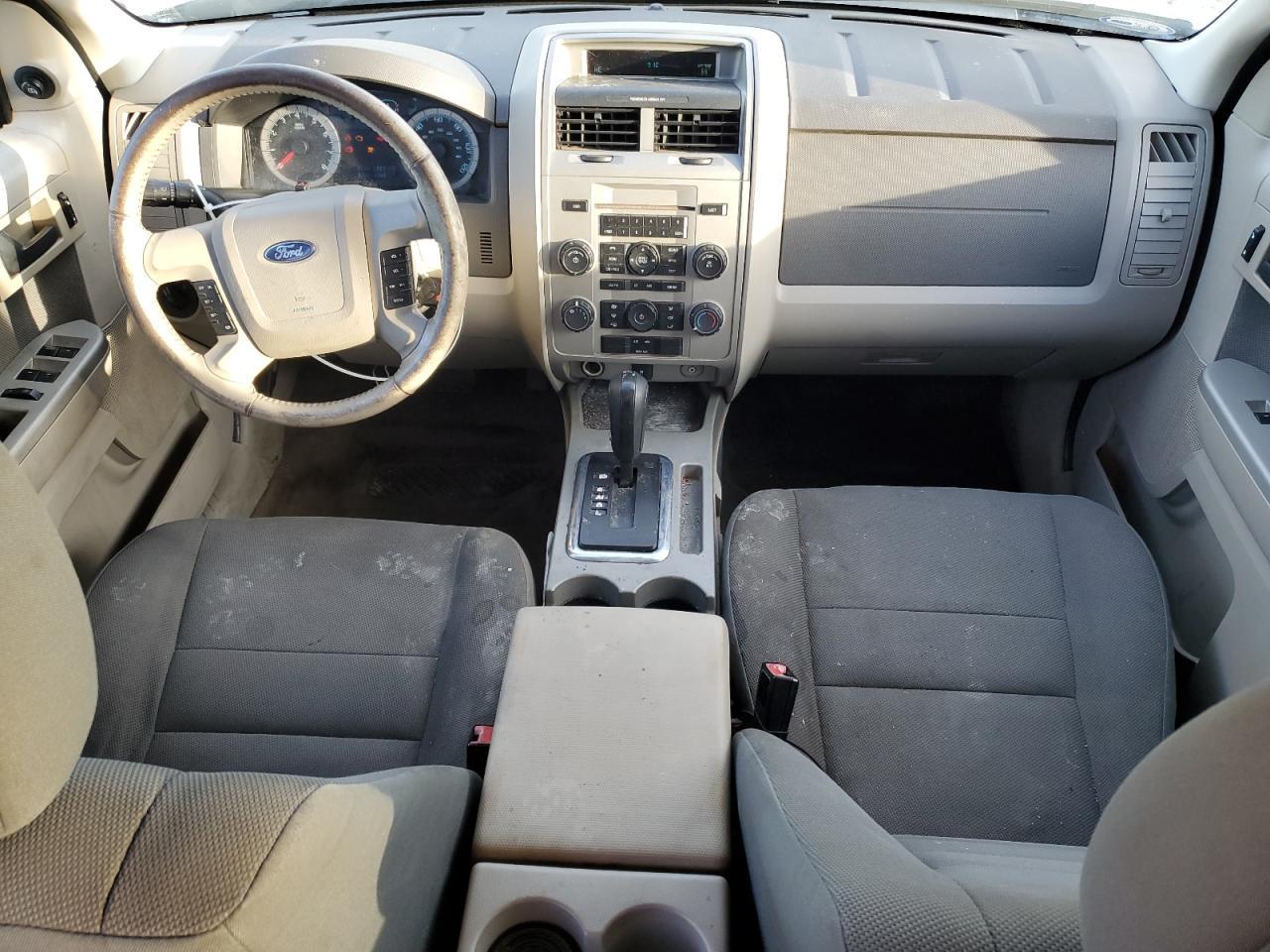 2010 FORD ESCAPE