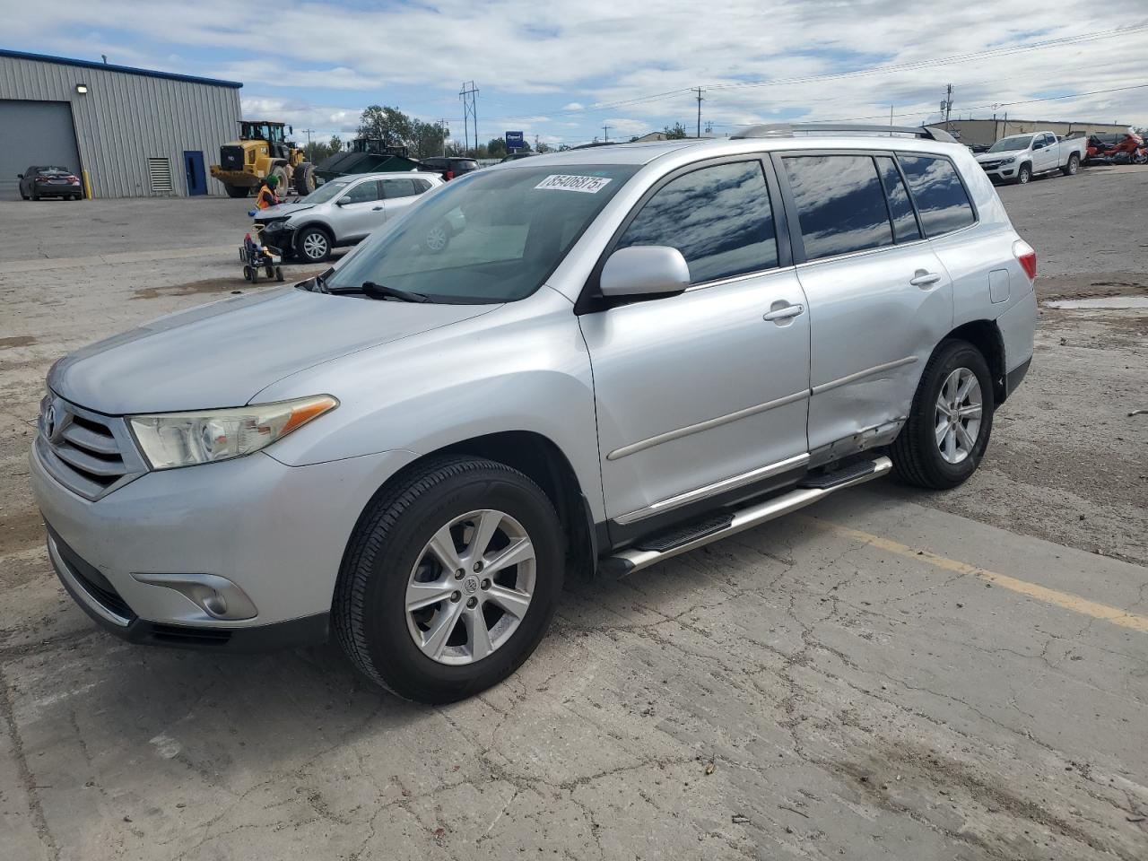 2011 TOYOTA HIGHLANDER