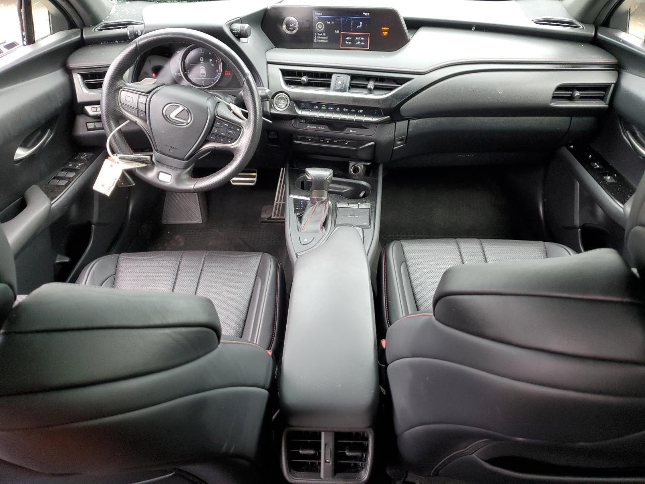 2019 LEXUS UX 200