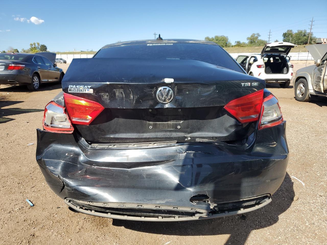 2014 VOLKSWAGEN Passat