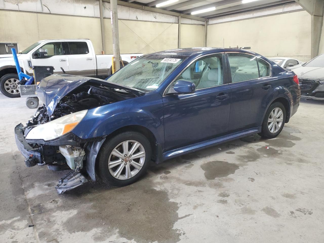 2010 SUBARU Legacy