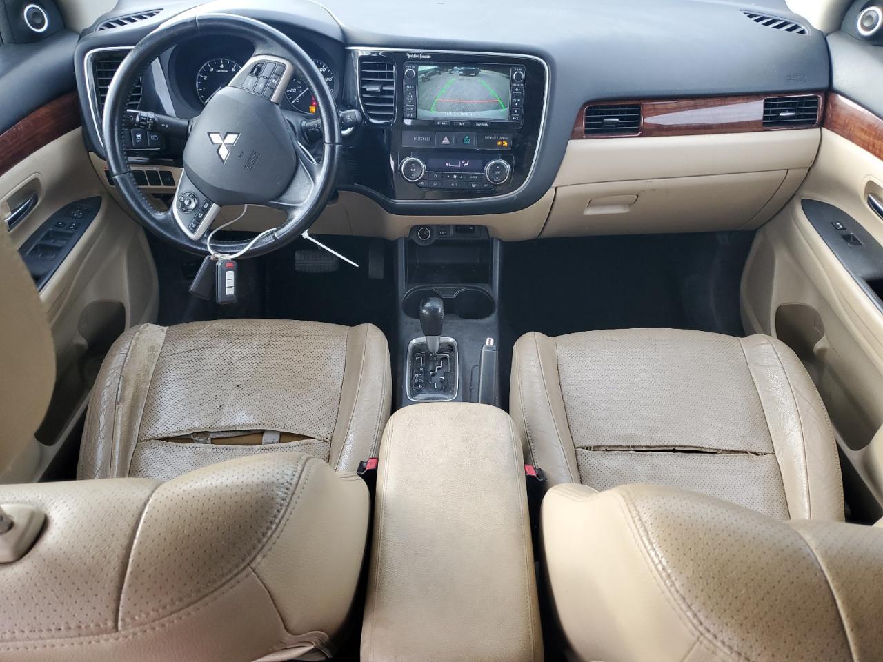 2014 MITSUBISHI outlander