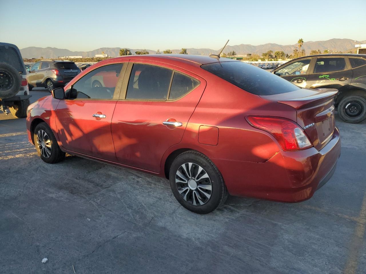 2018 NISSAN VERSA