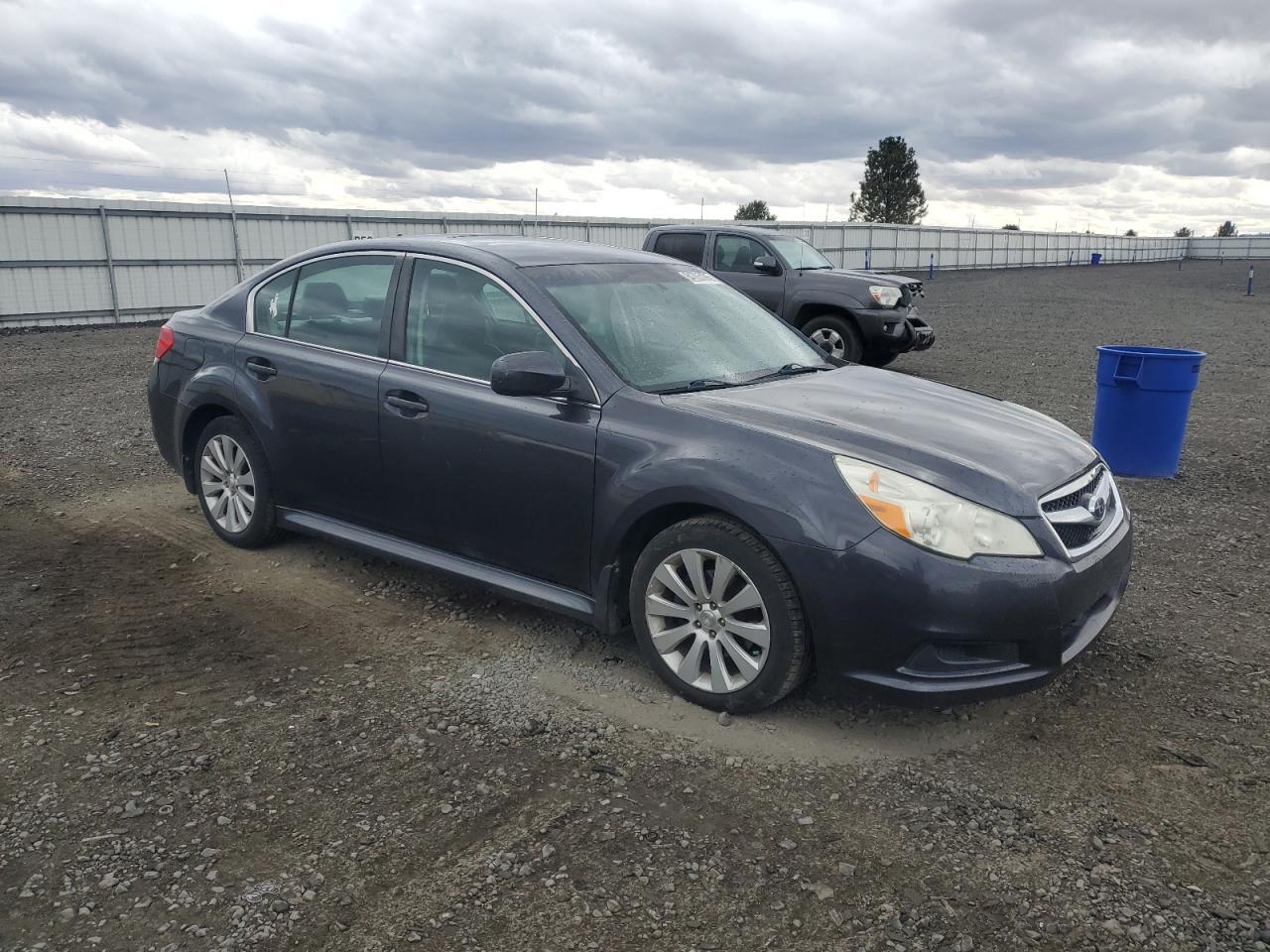 2011 SUBARU Legacy