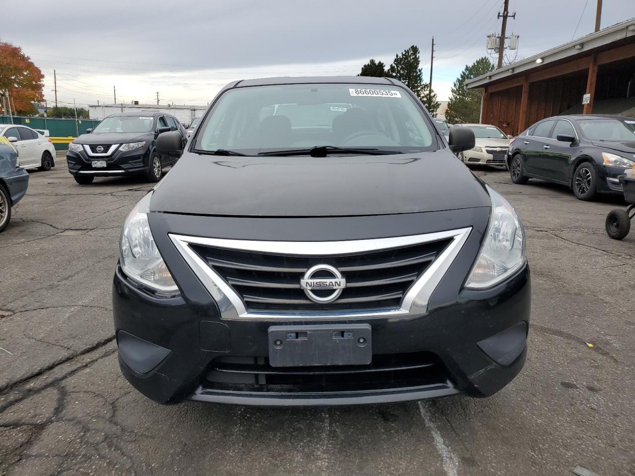 2015 NISSAN VERSA