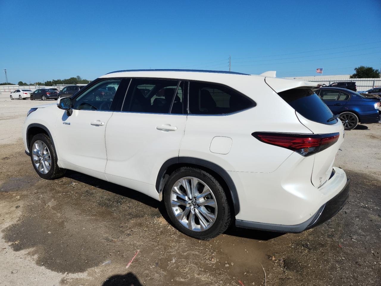 2020 TOYOTA HIGHLANDER