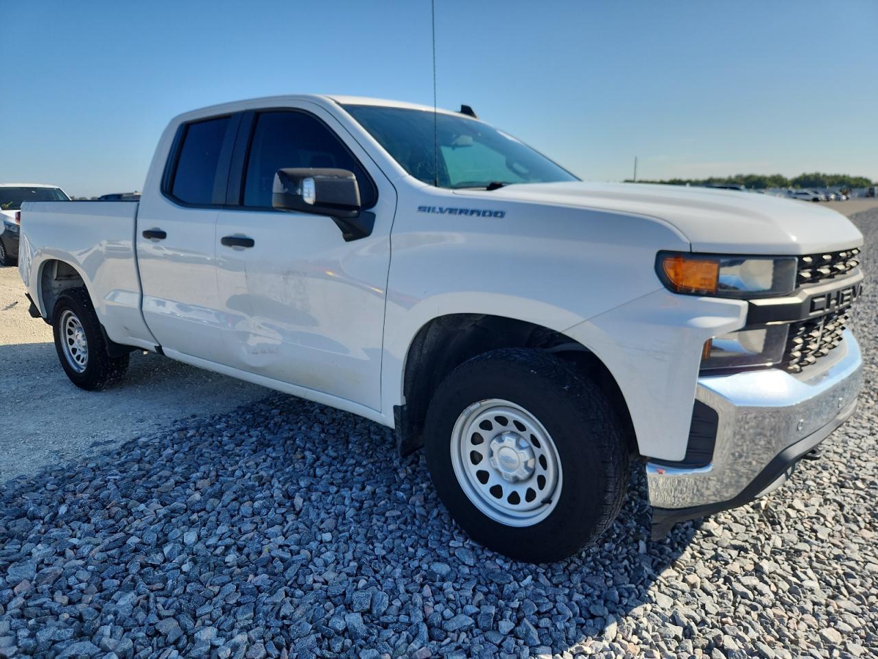 2022 NISSAN Frontier