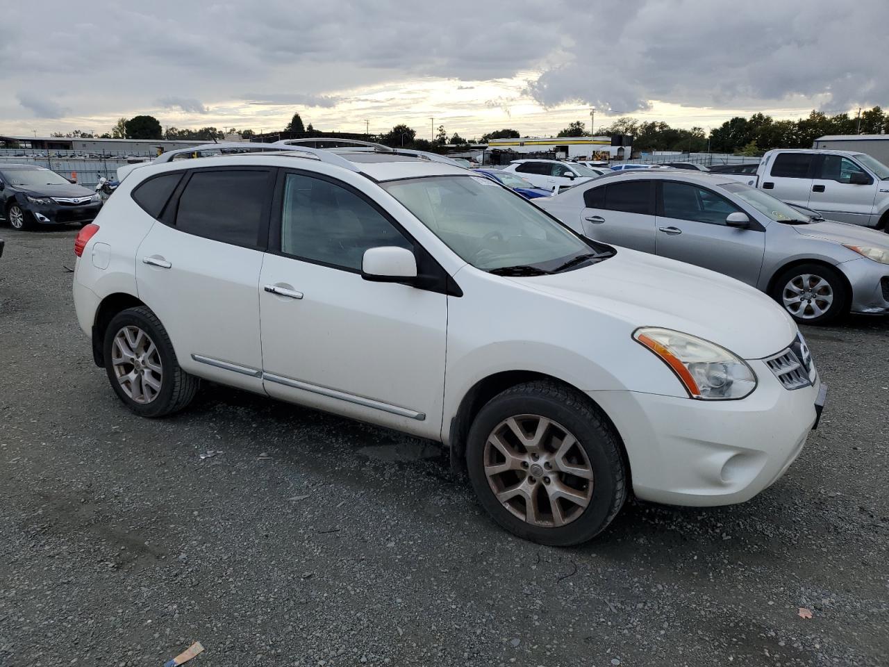 2011 NISSAN ROGUE