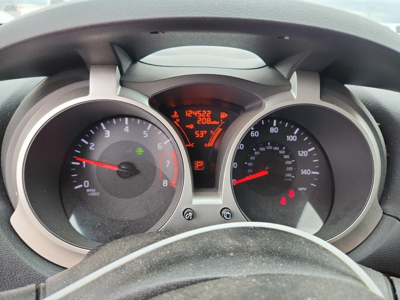 2015 NISSAN Juke