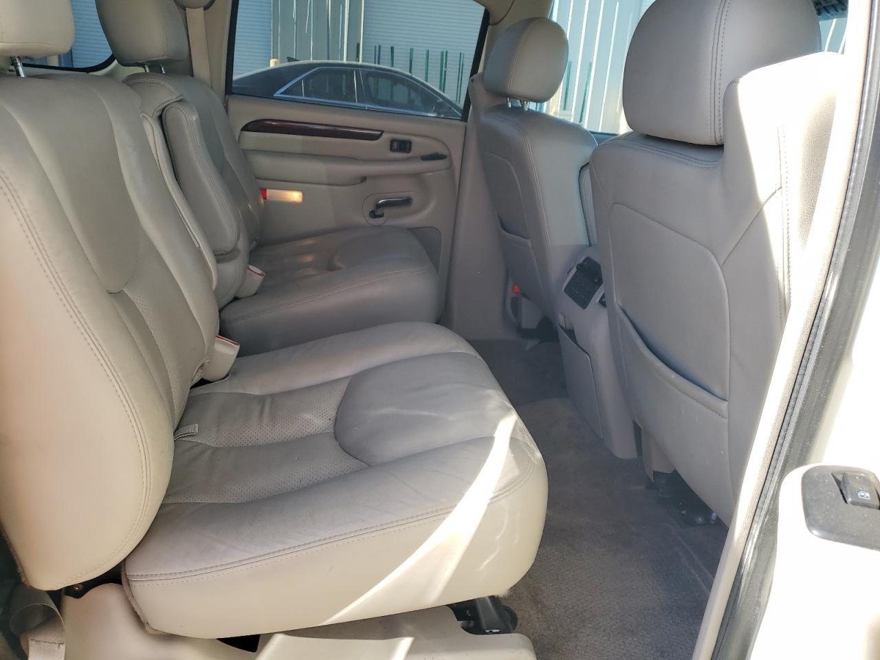 2003 CADILLAC Escalade ESV