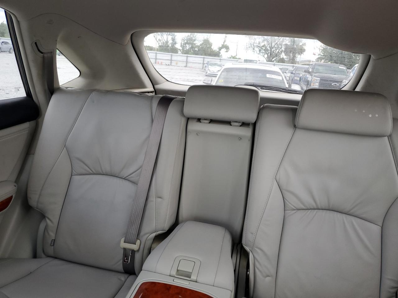 2004 LEXUS Rx 330