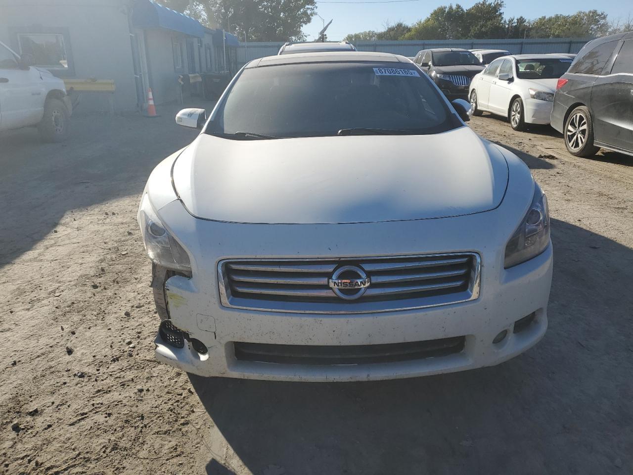 2013 NISSAN Maxima