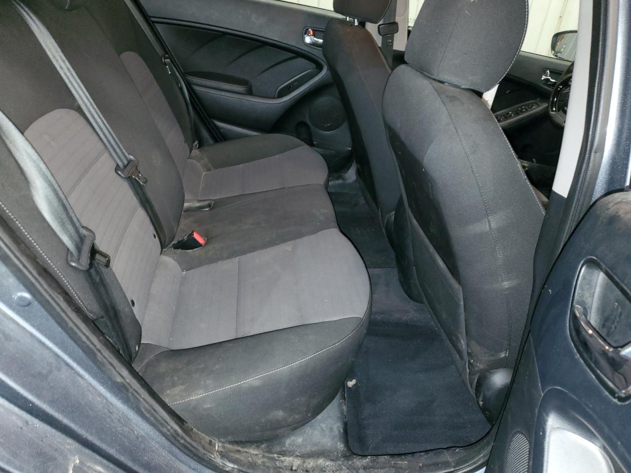 2017 KIA FORTE