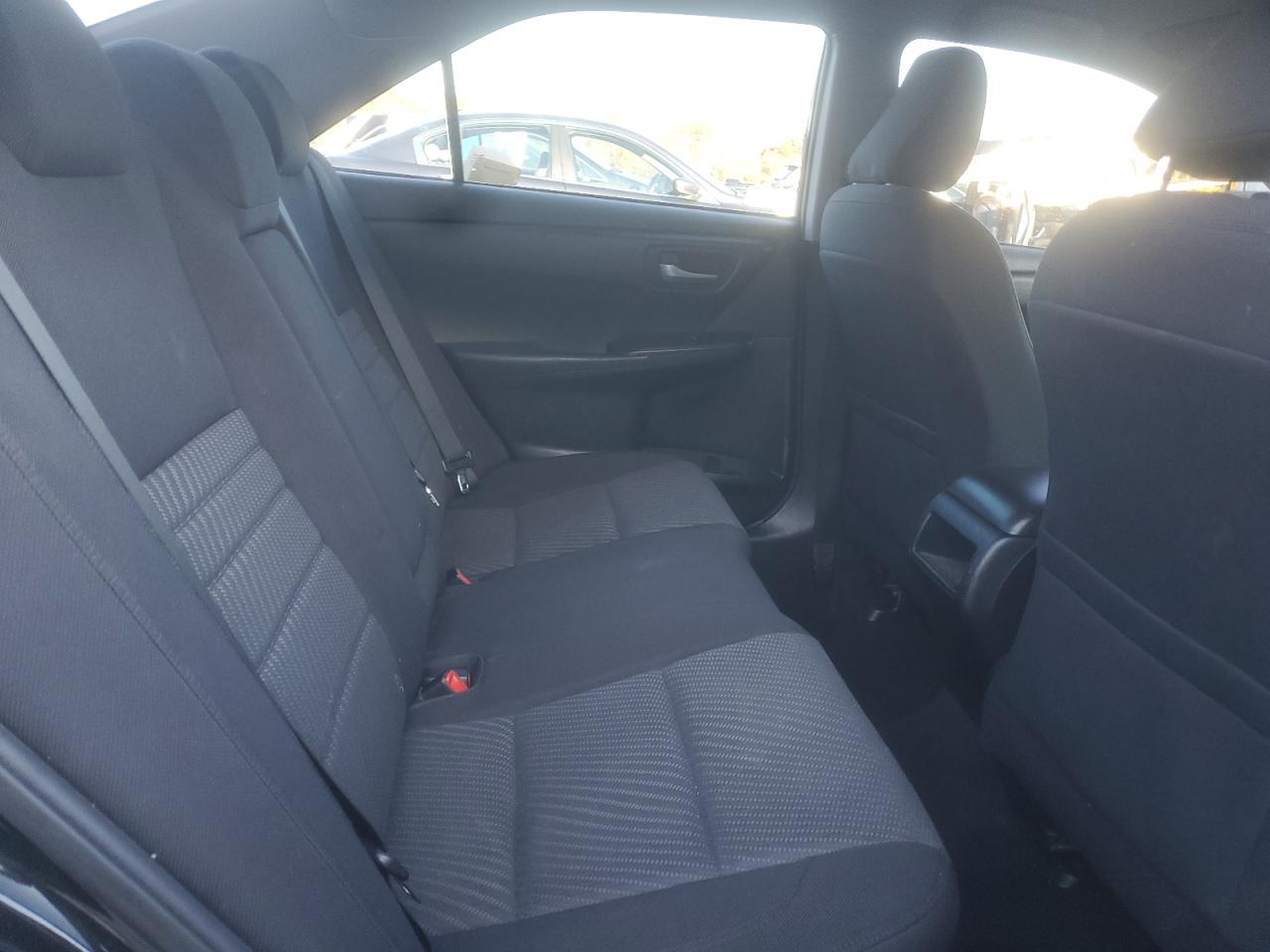2016 TOYOTA CAMRY