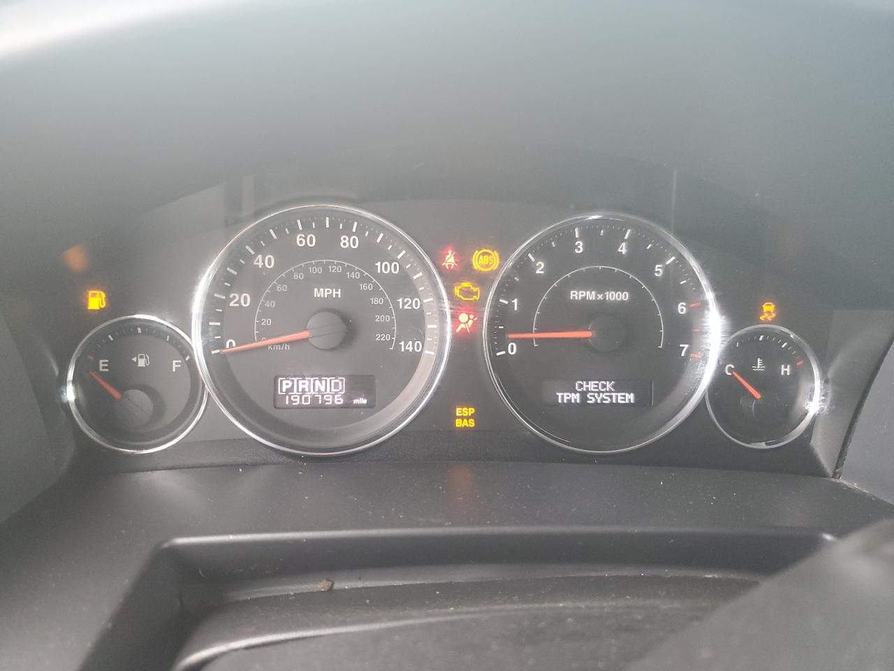 2010 JEEP Commander