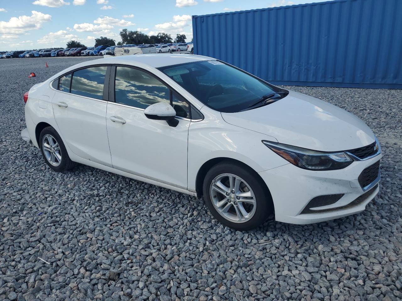 2017 CHEVROLET CRUZE