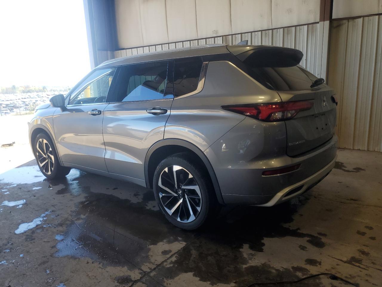 2022 MITSUBISHI outlander